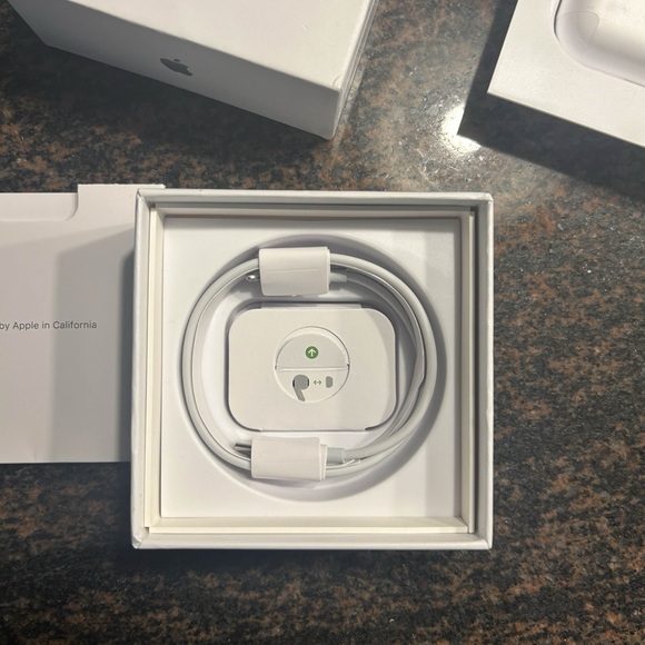 Apple AirPod pros with Charging Cable(usb-c)